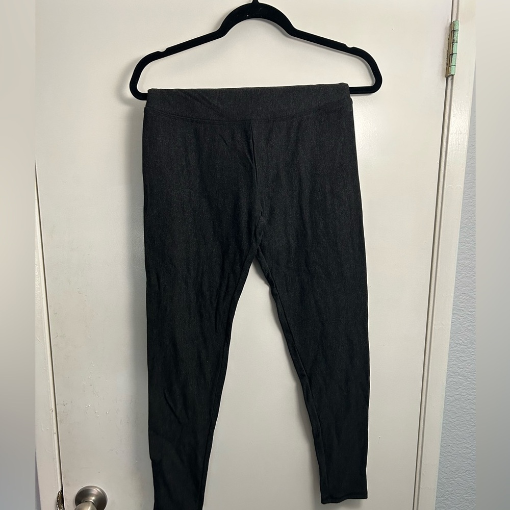 Dark gray leggings